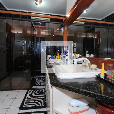 Apartamento à venda com 523m², 5 quartos e 5 vagasBanheiro  suíte 