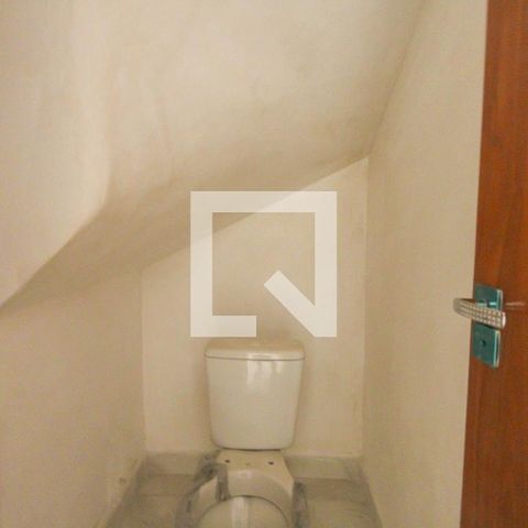 Casa à venda com 180m², 3 quartos e 1 vagaLavabo