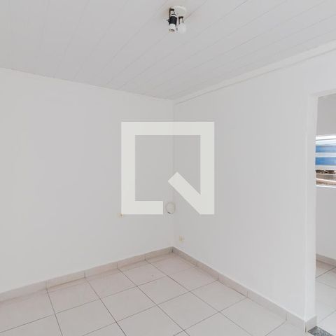 Casa à venda com 55m², 1 quarto e 1 vagaSala