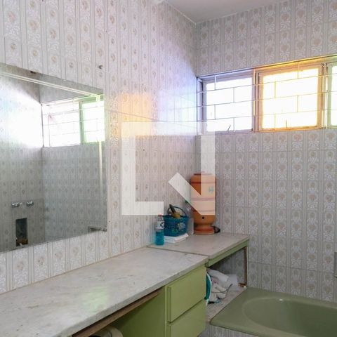 Casa à venda com 330m², 5 quartos e 2 vagasQuarto 5