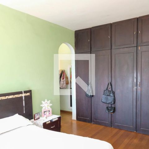Casa à venda com 330m², 5 quartos e 2 vagasQuarto 1