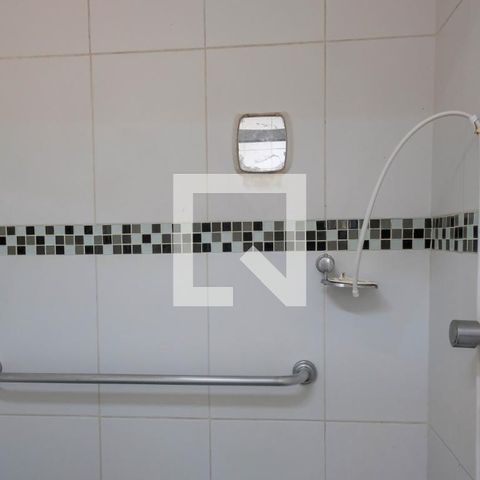 Casa à venda com 330m², 5 quartos e 2 vagasBanheiro