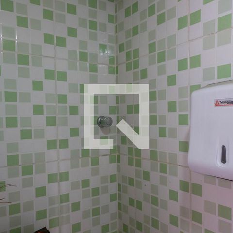 Casa à venda com 330m², 5 quartos e 2 vagasBanheiro