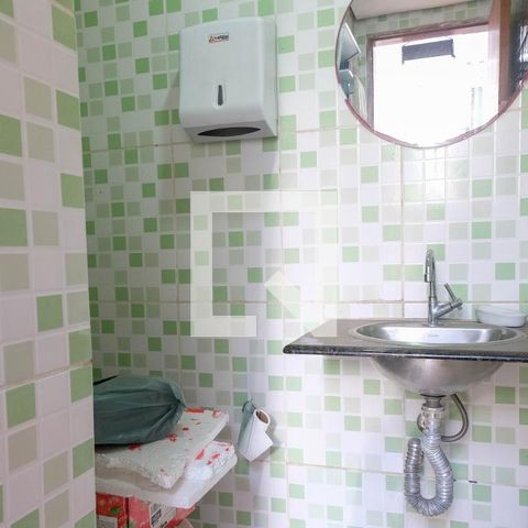 Casa à venda com 330m², 5 quartos e 2 vagasBanheiro
