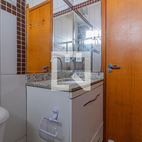 Casa de condomínio à venda com 58m², 2 quartos e 1 vagaBanheiro