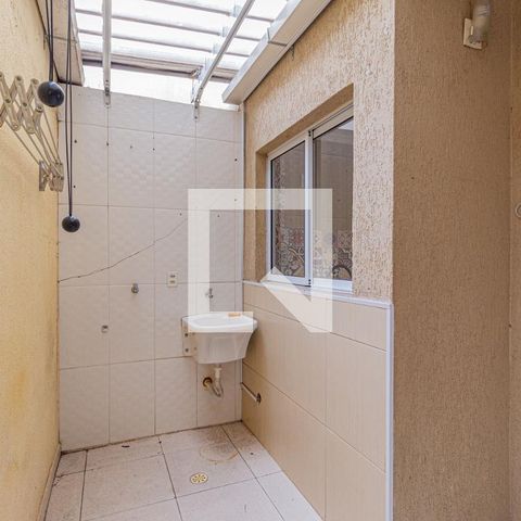 Casa de condomínio à venda com 58m², 2 quartos e 1 vagaÁrea de serviço