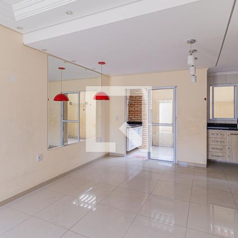 Casa de condomínio à venda com 58m², 2 quartos e 1 vagaSala