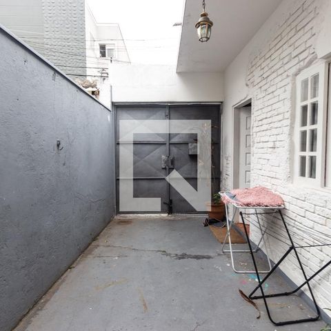 Casa à venda com 64m², 2 quartos e 1 vagaGaragem