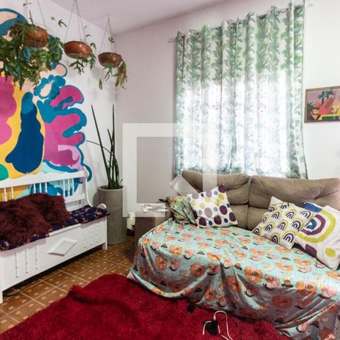 Casa à venda com 64m², 2 quartos e 1 vagaSala