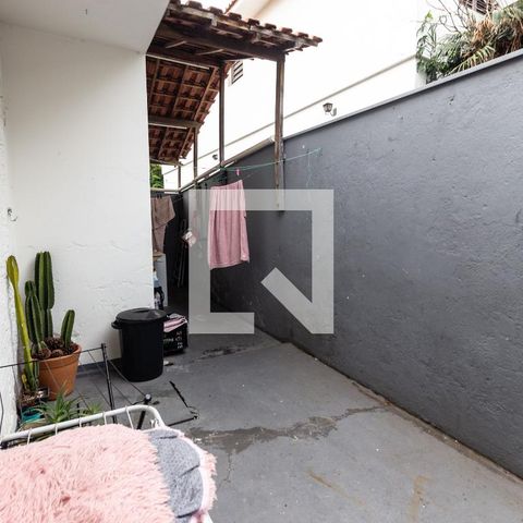 Casa à venda com 64m², 2 quartos e 1 vagaGaragem