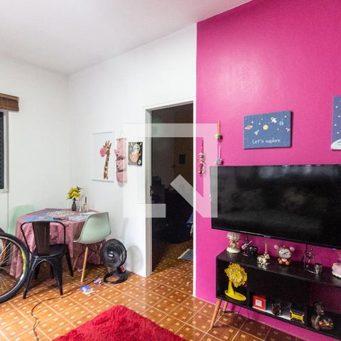 Casa à venda com 64m², 2 quartos e 1 vagaSala