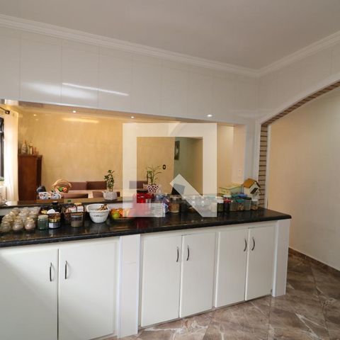 Casa à venda com 300m², 3 quartos e 5 vagasCozinha