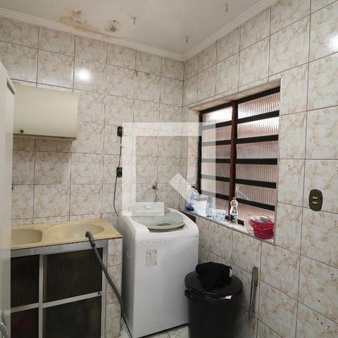 Casa à venda com 300m², 3 quartos e 5 vagasÁrea de Serviço