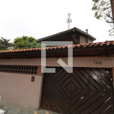 Casa à venda com 300m², 3 quartos e 5 vagasFachada