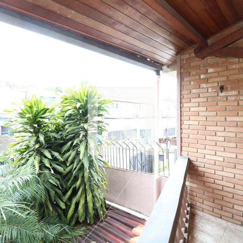Casa à venda com 300m², 3 quartos e 5 vagasVaranda do Quarto 1
