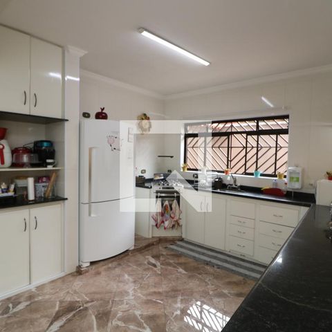 Casa à venda com 300m², 3 quartos e 5 vagasCozinha