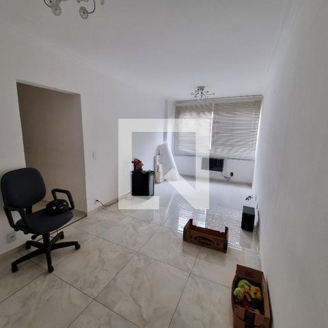 Apartamento à venda com 70m², 3 quartos e 1 vaga Apartamento à venda com 70m², 3 quartos e 1 vagaSala