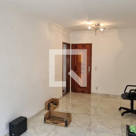 Apartamento à venda com 70m², 3 quartos e 1 vaga Apartamento à venda com 70m², 3 quartos e 1 vagaSala