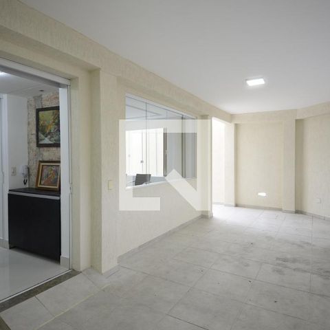 Casa à venda com 158m², 3 quartos e 3 vagasGaragem
