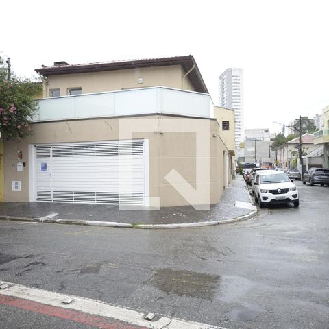 Casa à venda com 158m², 3 quartos e 3 vagasFachada