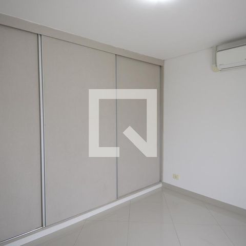 Casa à venda com 158m², 3 quartos e 3 vagasSuíte 3