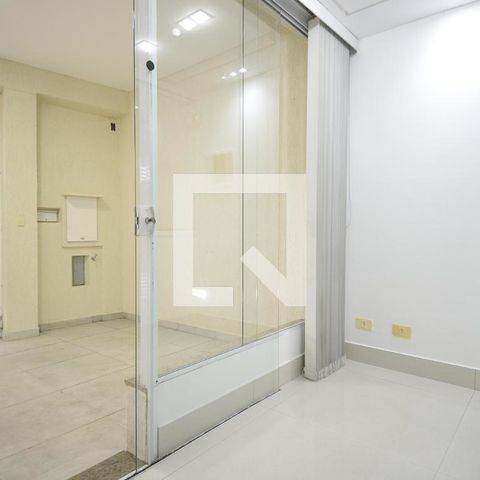Casa à venda com 158m², 3 quartos e 3 vagasSala
