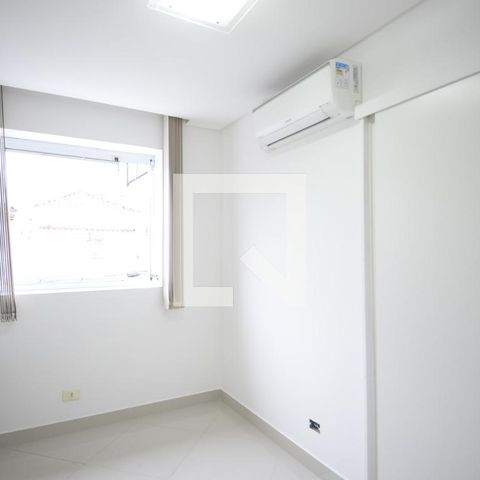 Casa à venda com 158m², 3 quartos e 3 vagasSuíte 1
