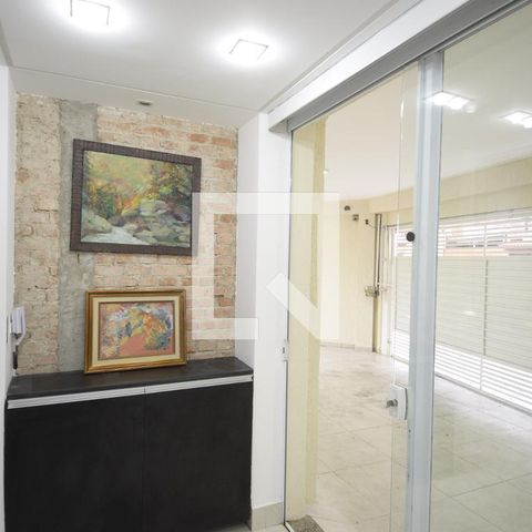 Casa à venda com 158m², 3 quartos e 3 vagasSala