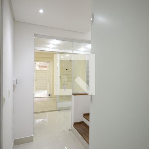 Casa à venda com 158m², 3 quartos e 3 vagasCorredor