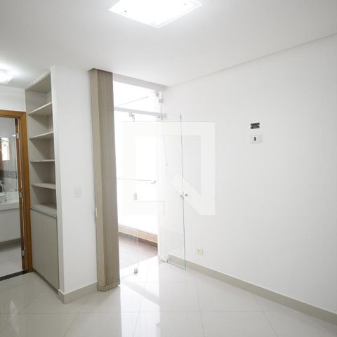 Casa à venda com 158m², 3 quartos e 3 vagasSuíte 2