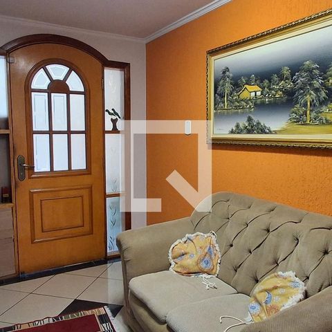 Casa à venda com 192m², 2 quartos e 2 vagasSala