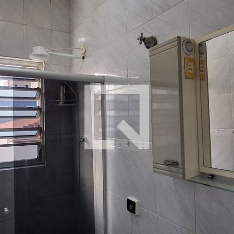 Casa à venda com 192m², 2 quartos e 2 vagasBanheiro