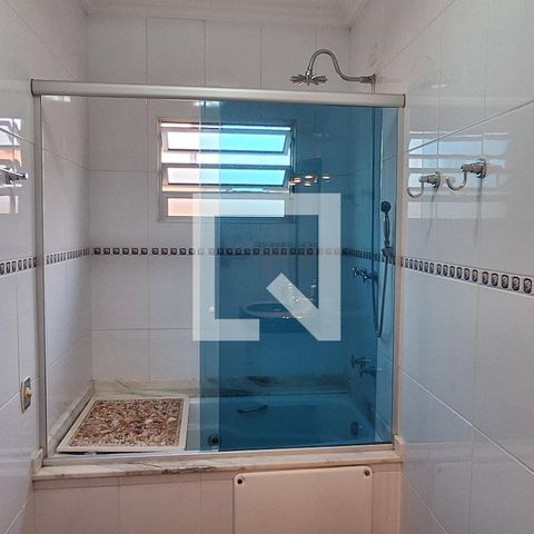 Casa à venda com 192m², 2 quartos e 2 vagasBanheiro