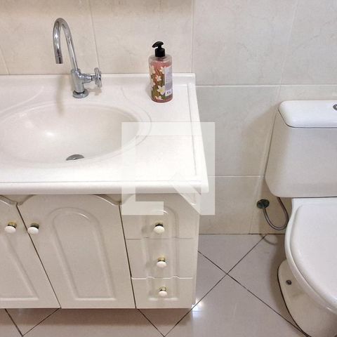 Casa à venda com 192m², 2 quartos e 2 vagasBanheiro