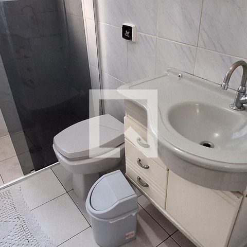 Casa à venda com 192m², 2 quartos e 2 vagasBanheiro