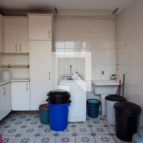 Casa à venda com 192m², 2 quartos e 2 vagasÁrea de Serviço