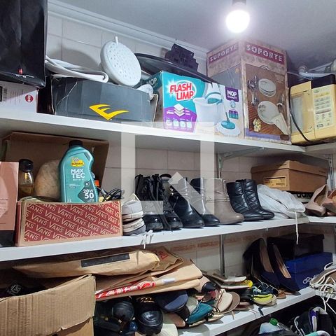 Casa à venda com 192m², 2 quartos e 2 vagasDespensa