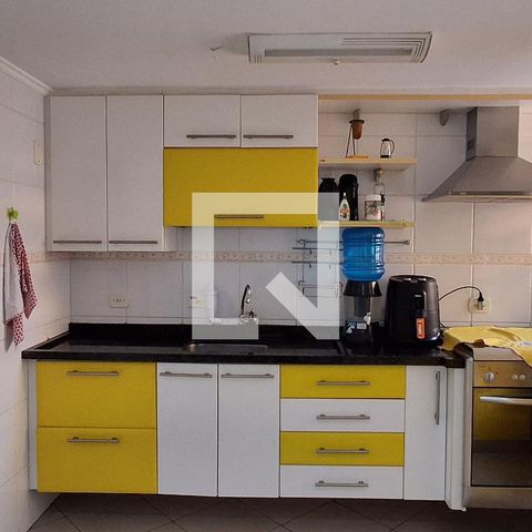 Casa à venda com 192m², 2 quartos e 2 vagasCozinha