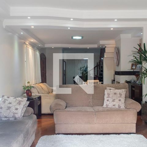Casa à venda com 265m², 3 quartos e 3 vagasSala
