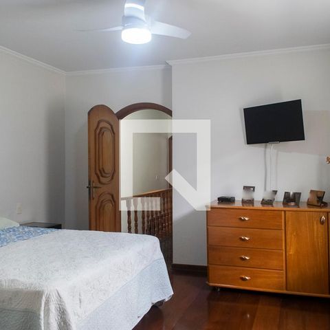 Casa à venda com 265m², 3 quartos e 3 vagasQuarto 3