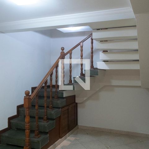 Casa à venda com 265m², 3 quartos e 3 vagasEscritório