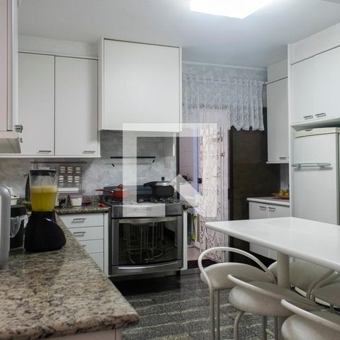 Casa à venda com 265m², 3 quartos e 3 vagasCozinha