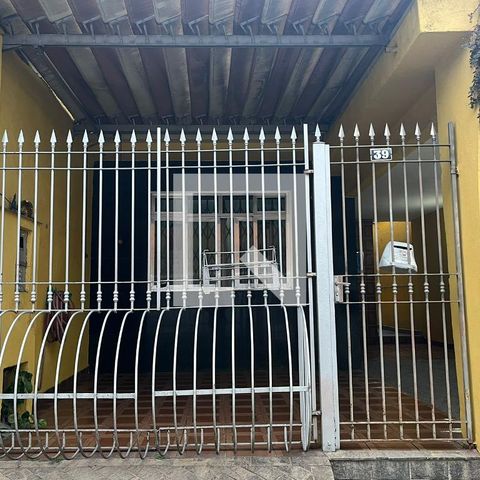 Casa à venda com 88m², 3 quartos e 2 vagas