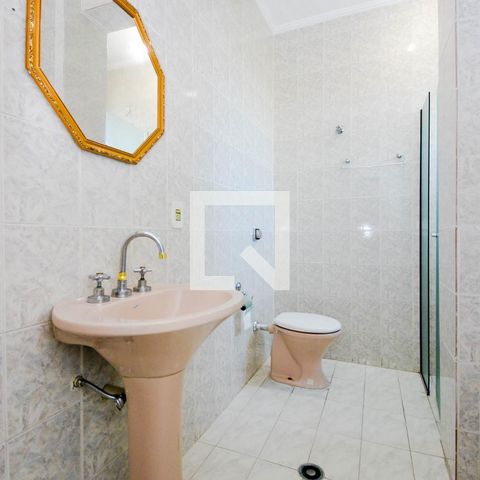Apartamento à venda com 83m², 3 quartos e 1 vaga Apartamento à venda com 83m², 3 quartos e 1 vagaBanheiro Social