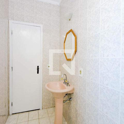 Apartamento à venda com 83m², 3 quartos e 1 vaga Apartamento à venda com 83m², 3 quartos e 1 vagaBanheiro Social