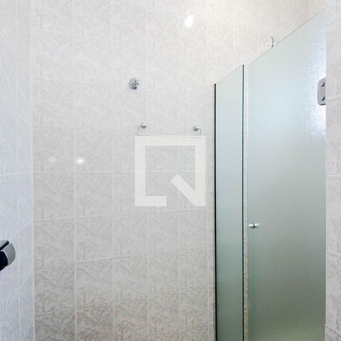 Apartamento à venda com 83m², 3 quartos e 1 vaga Apartamento à venda com 83m², 3 quartos e 1 vagaBanheiro Social