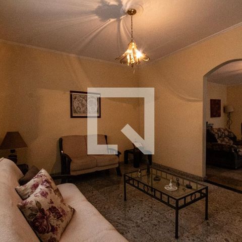 Casa para alugar com 400m², 4 quartos e 4 vagasSala