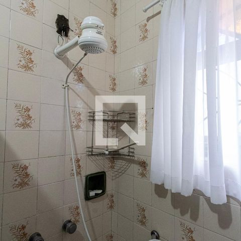 Casa para alugar com 400m², 4 quartos e 4 vagasBanheiro
