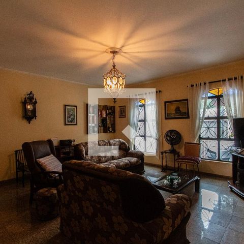 Casa para alugar com 400m², 4 quartos e 4 vagasSala