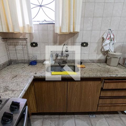 Casa para alugar com 400m², 4 quartos e 4 vagasCozinha 